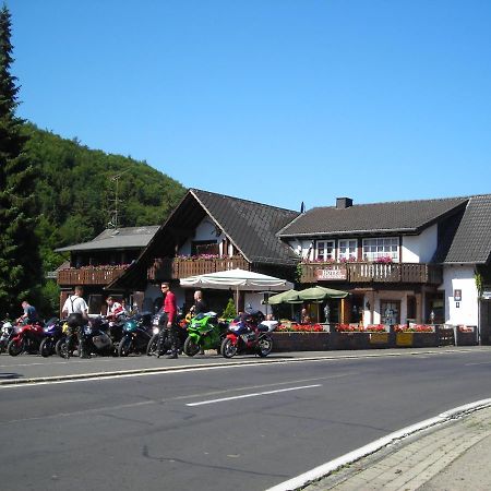 Hotel Forsthaus Volkesfeld エクステリア 写真