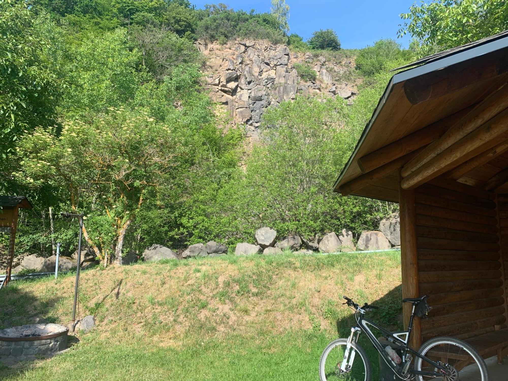 Hotel Forsthaus Volkesfeld エクステリア 写真