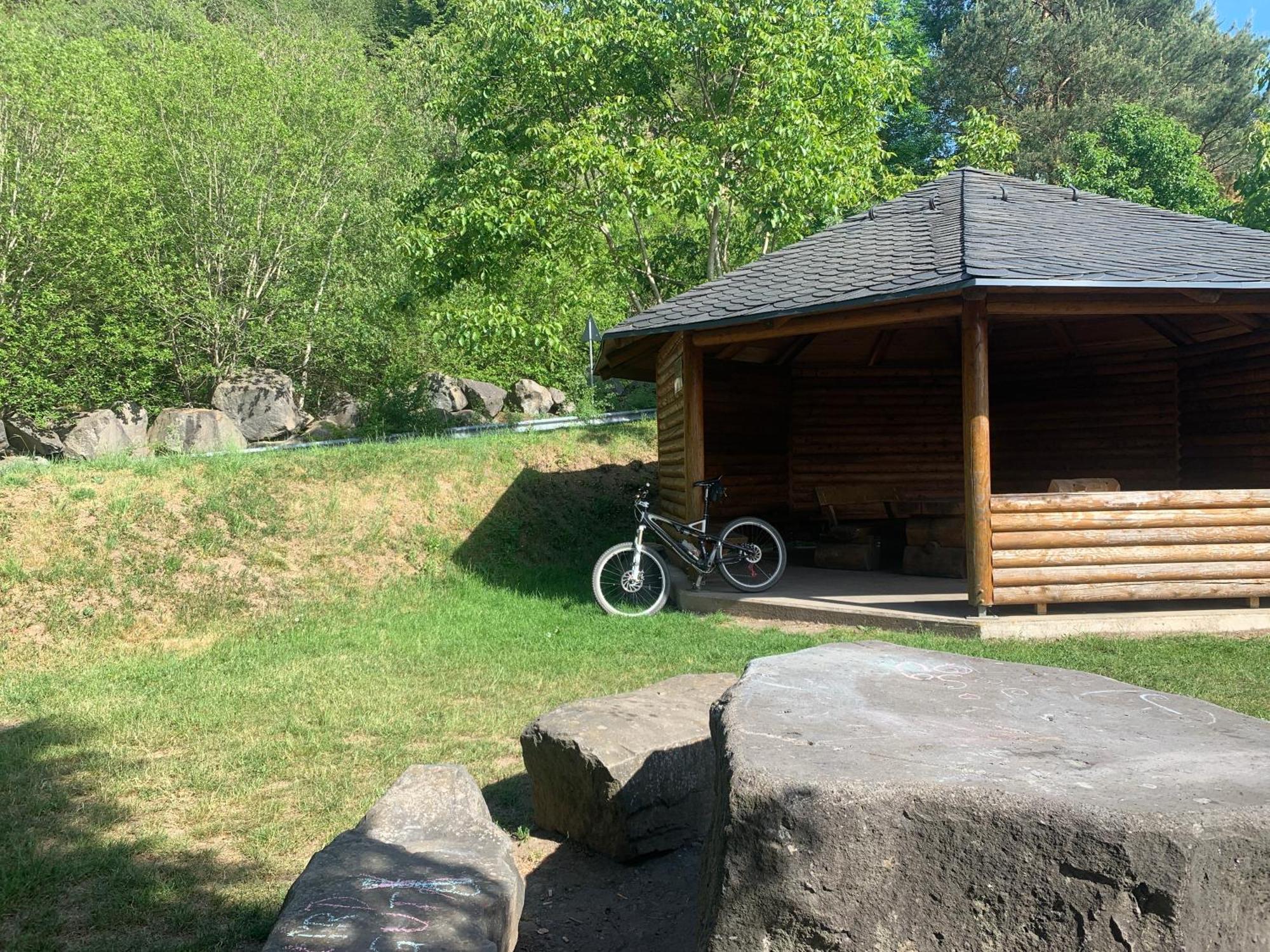 Hotel Forsthaus Volkesfeld エクステリア 写真