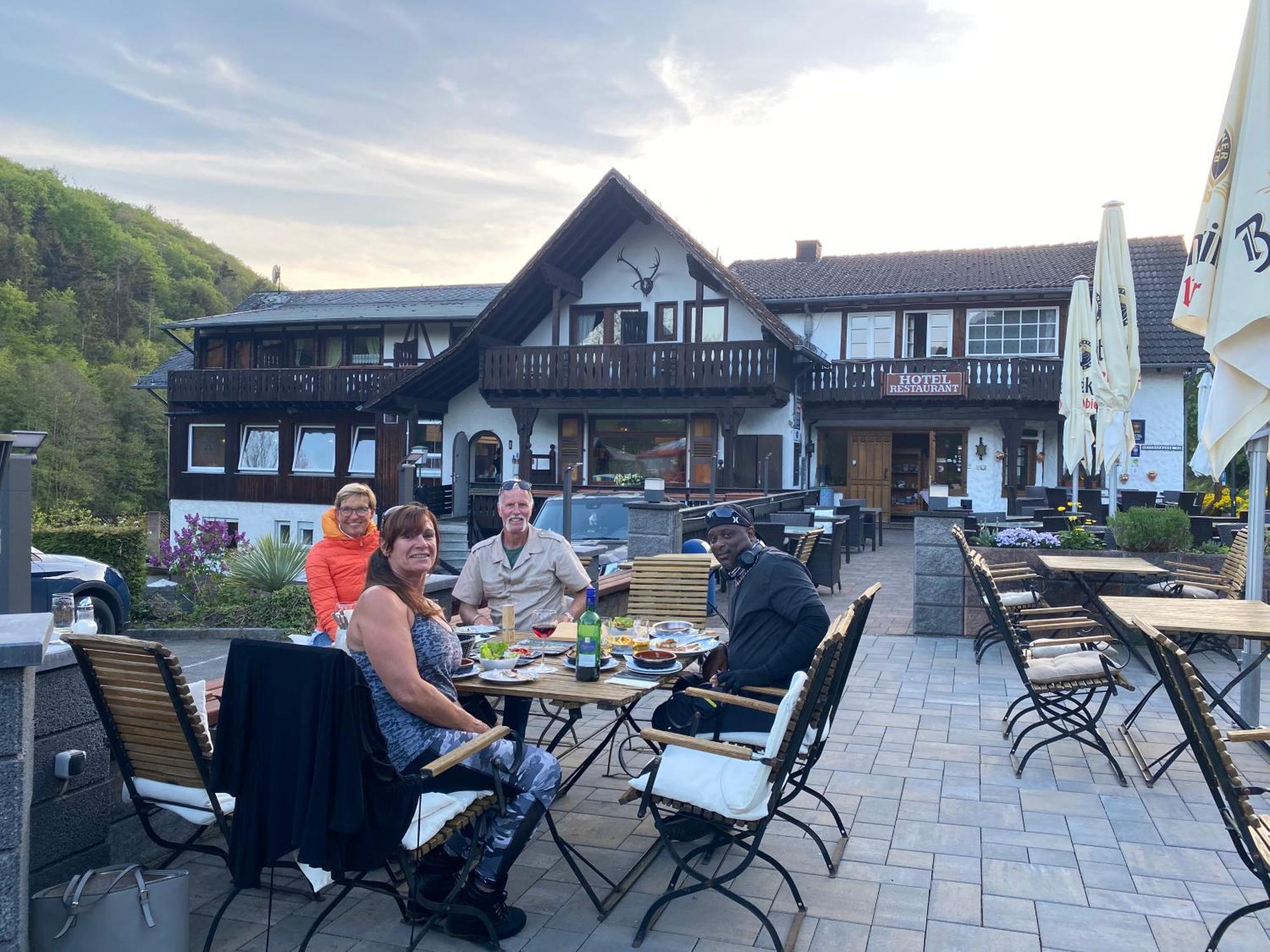 Hotel Forsthaus Volkesfeld エクステリア 写真