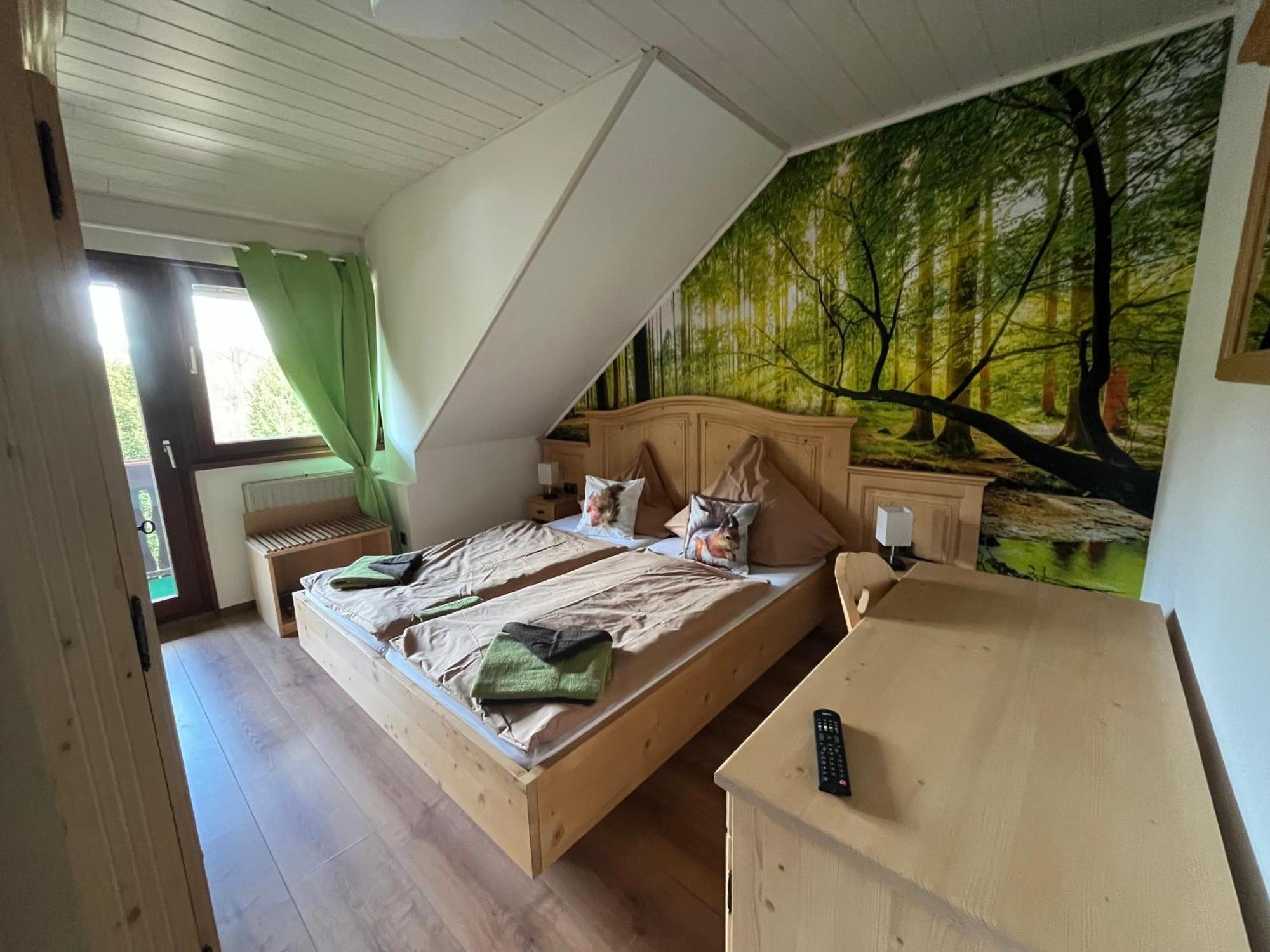 Hotel Forsthaus Volkesfeld エクステリア 写真