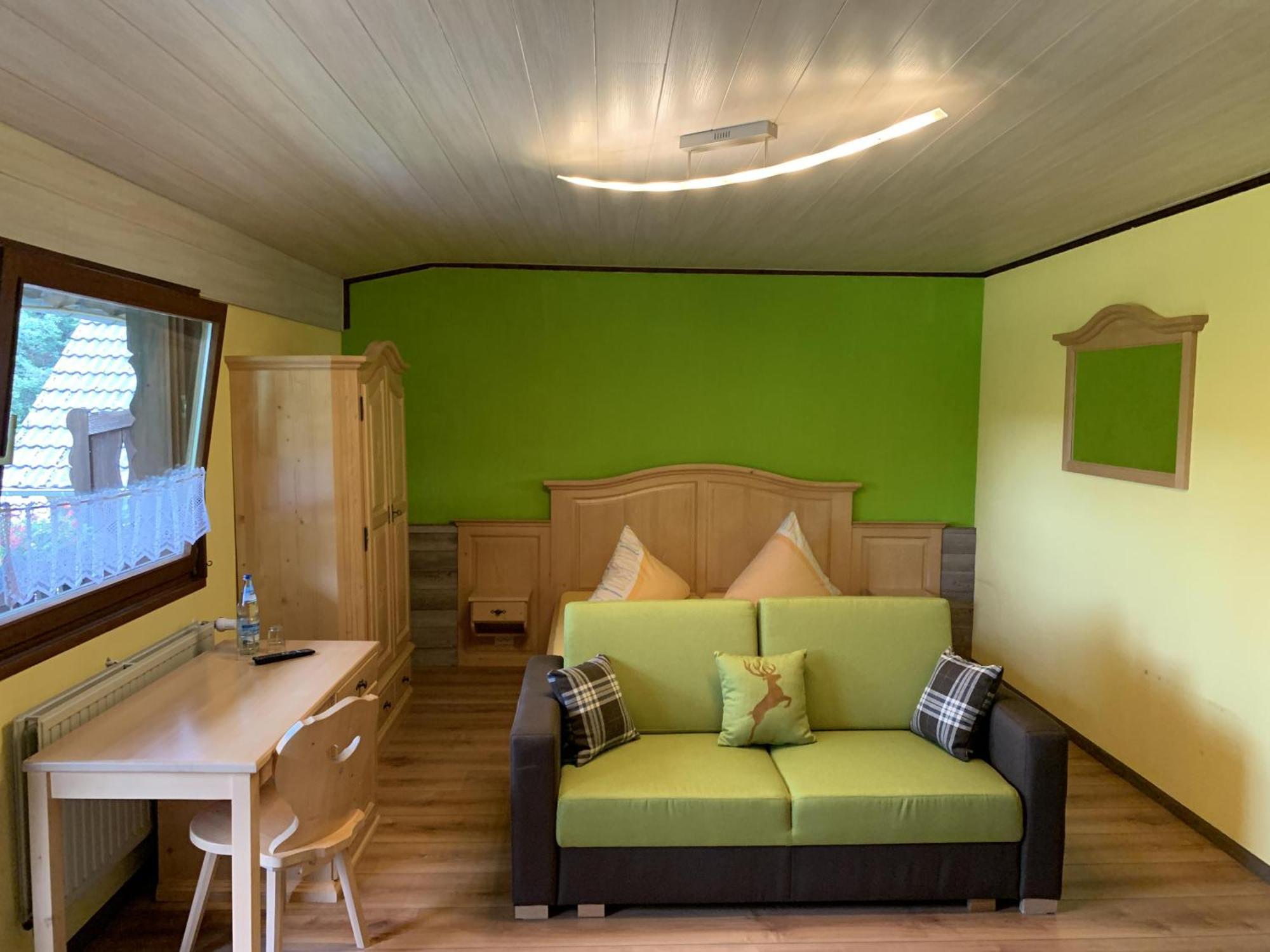 Hotel Forsthaus Volkesfeld エクステリア 写真